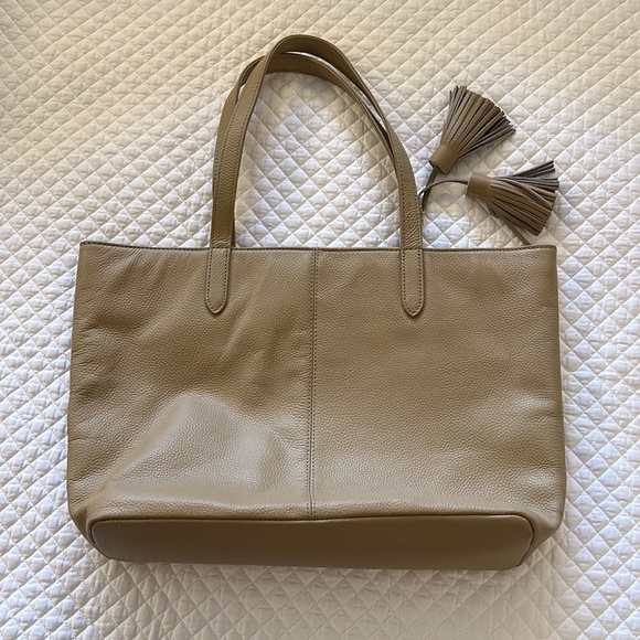 NWOT Tan beige Onna Ehrlich Flora Leather Handbag - Picture 2 of 4